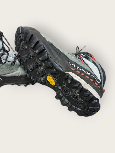 La Sportiva Wanderschuhe (38)