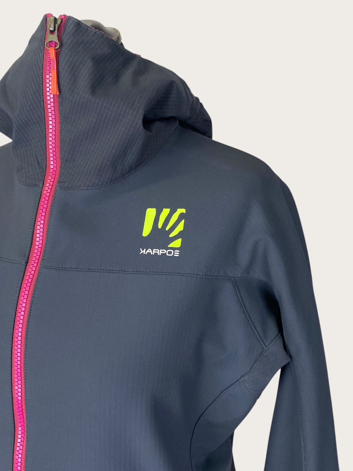 Karpos Softshelljacke (S)
