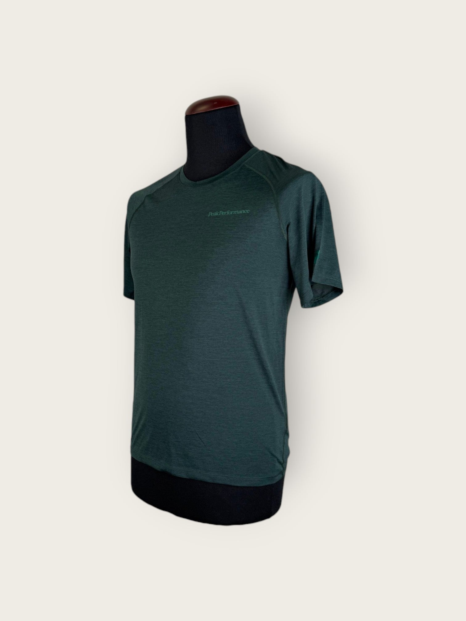 Peak Performance T-Shirt (S)