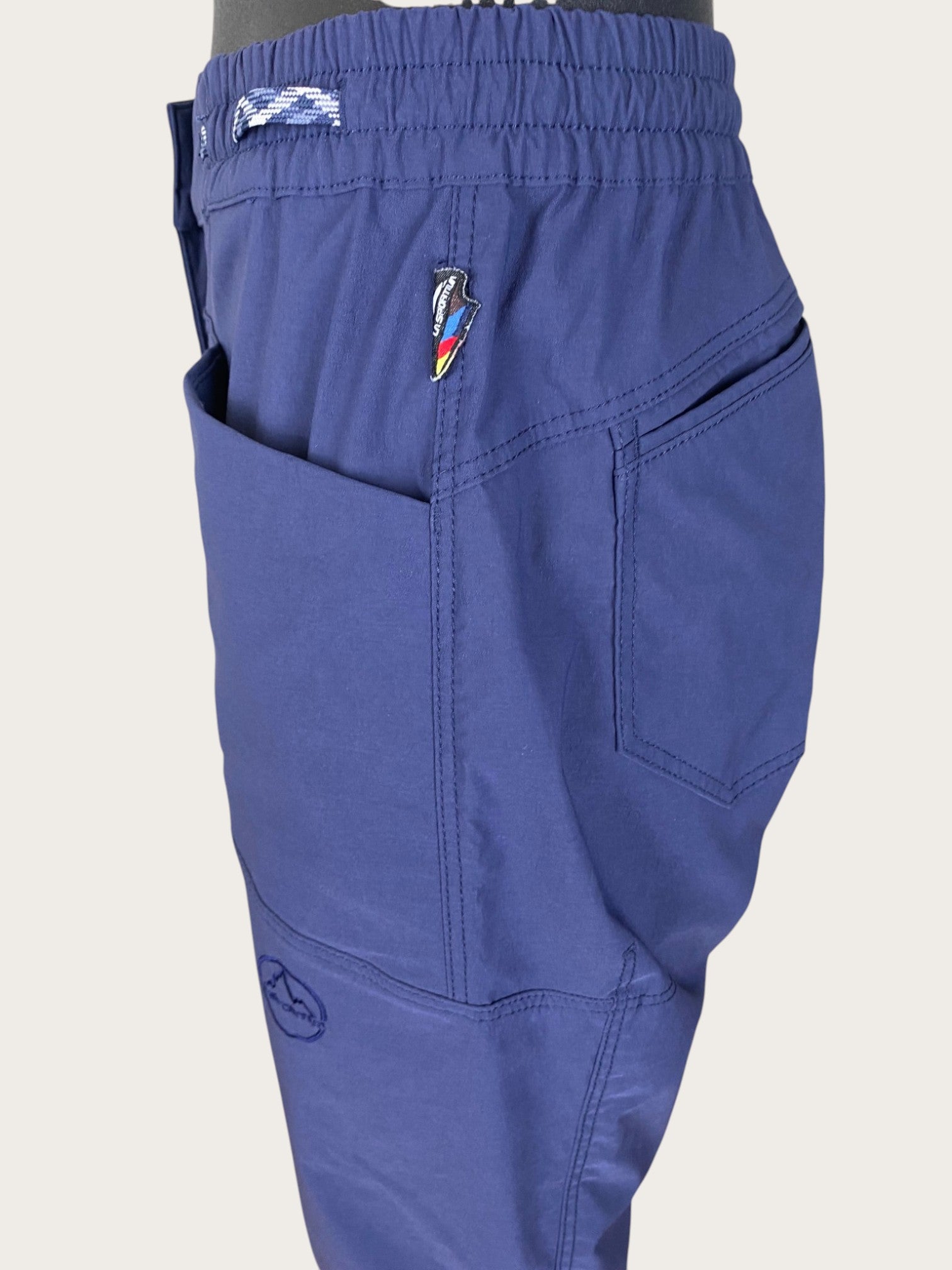 La Sportiva Mantra Kletterhose lang (XS)