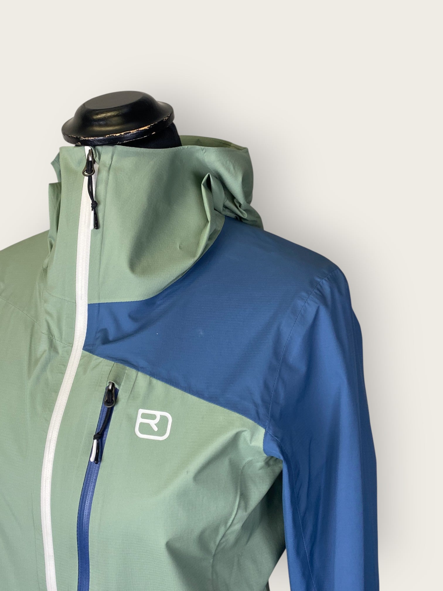 Ortovox 2.5-Lagen Hardshelljacke (XS)