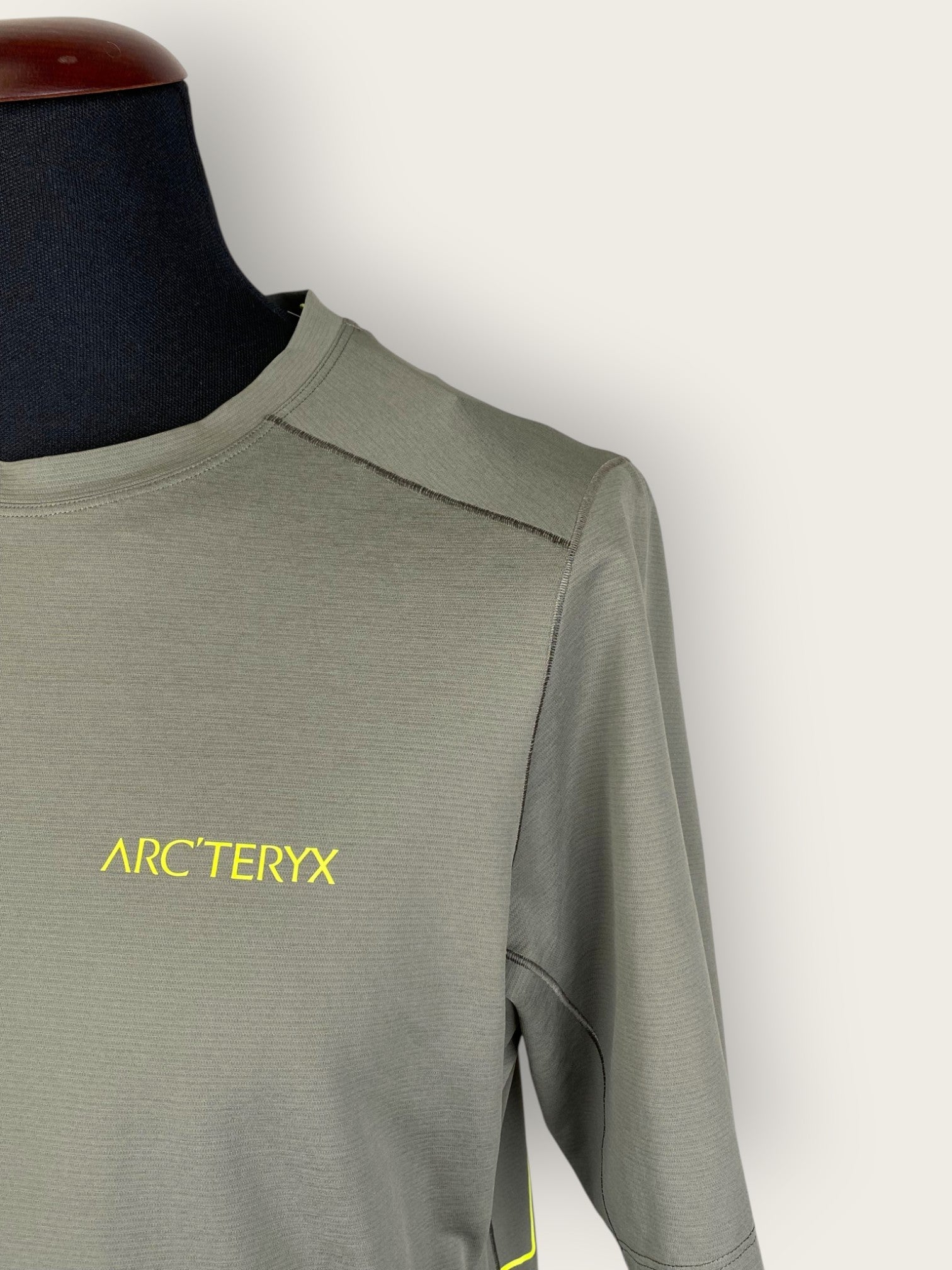 Arc'teryx T-Shirt (S)