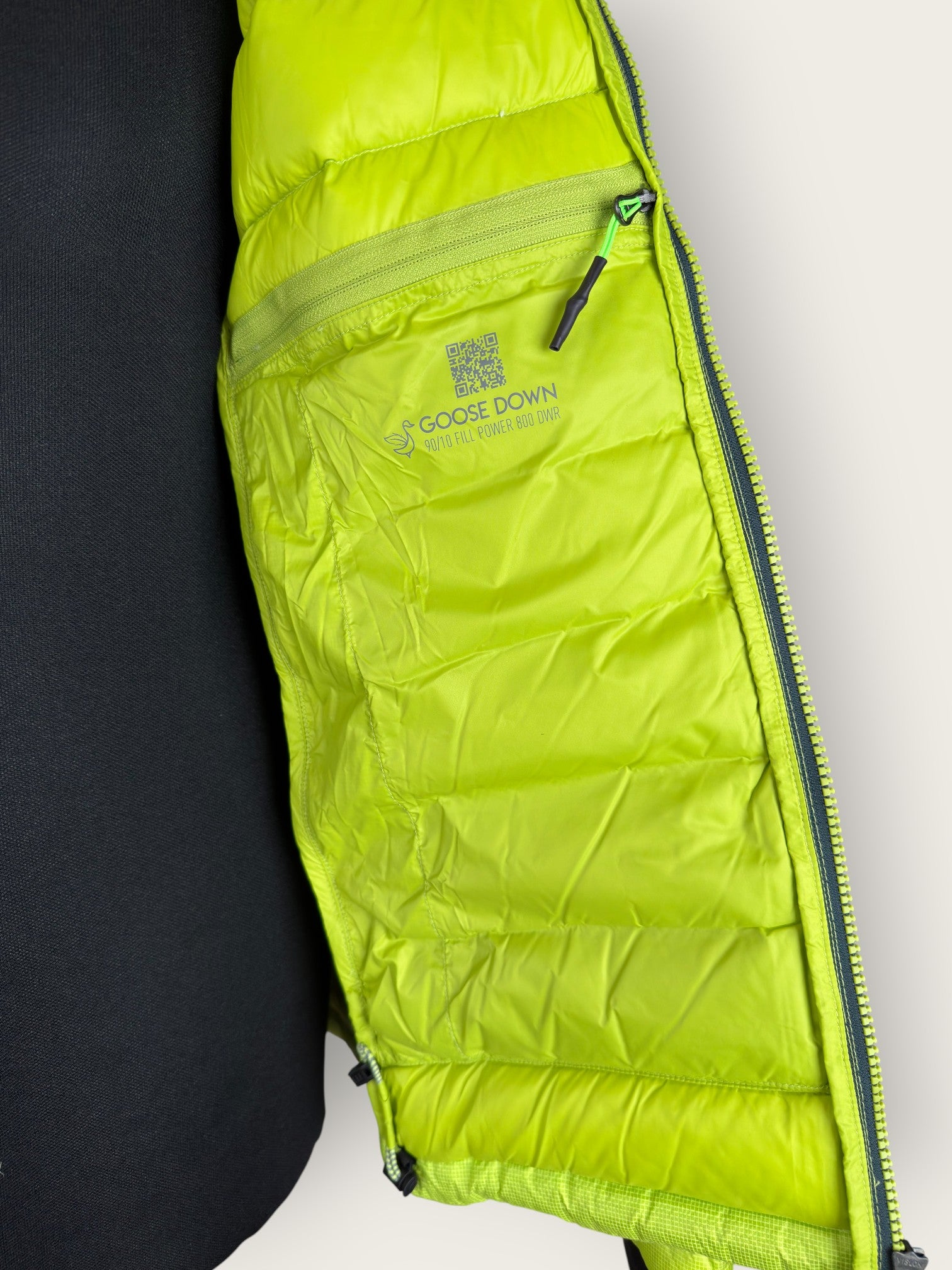 Karpos Daunenjacke (M)