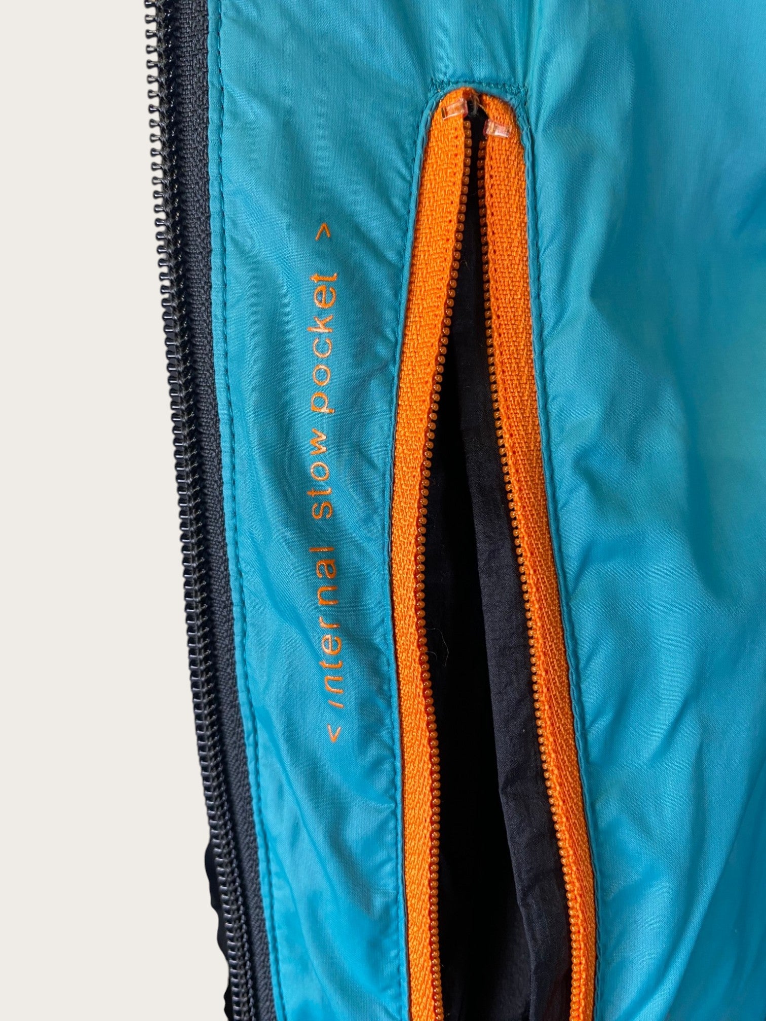 Kaikkialla Isolationsjacke (L)