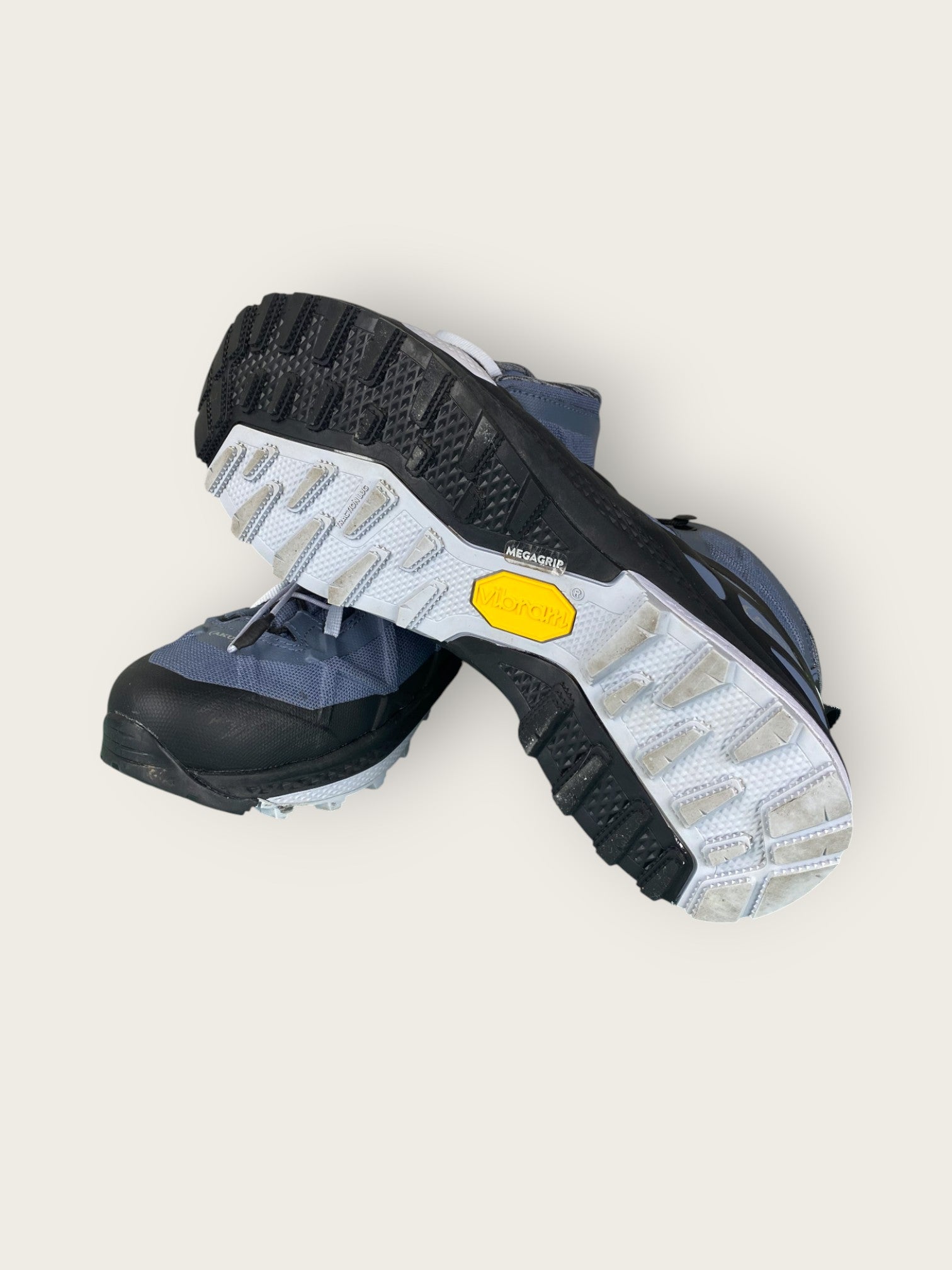 AKU Wanderschuhe GTX mittel (42.5)