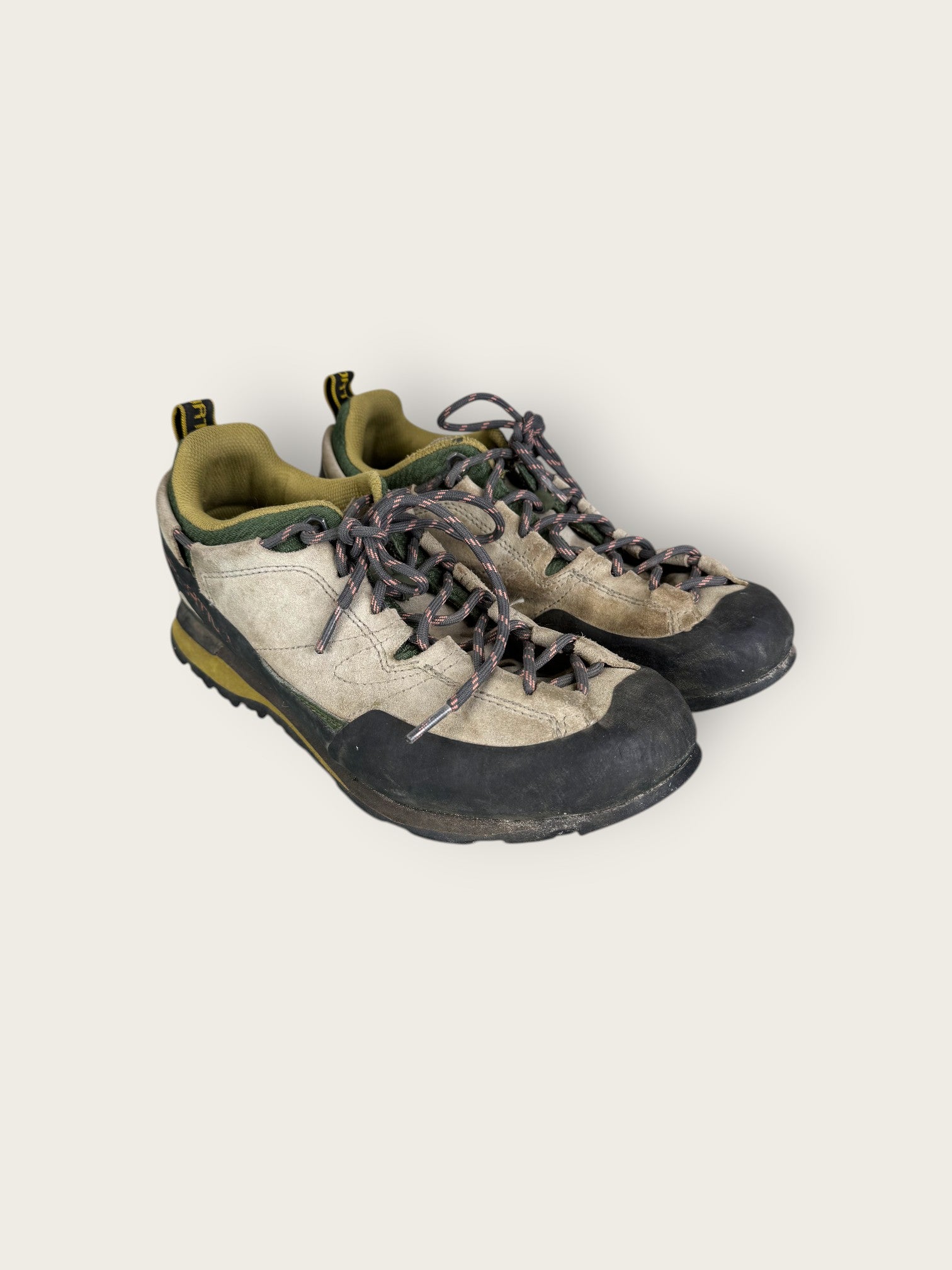 La Sportiva Zustiegsschuhe (42)