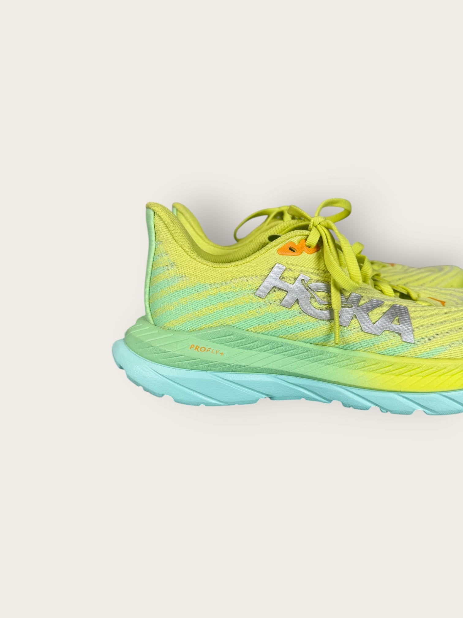 Hoka Trailrunningschuhe (37)