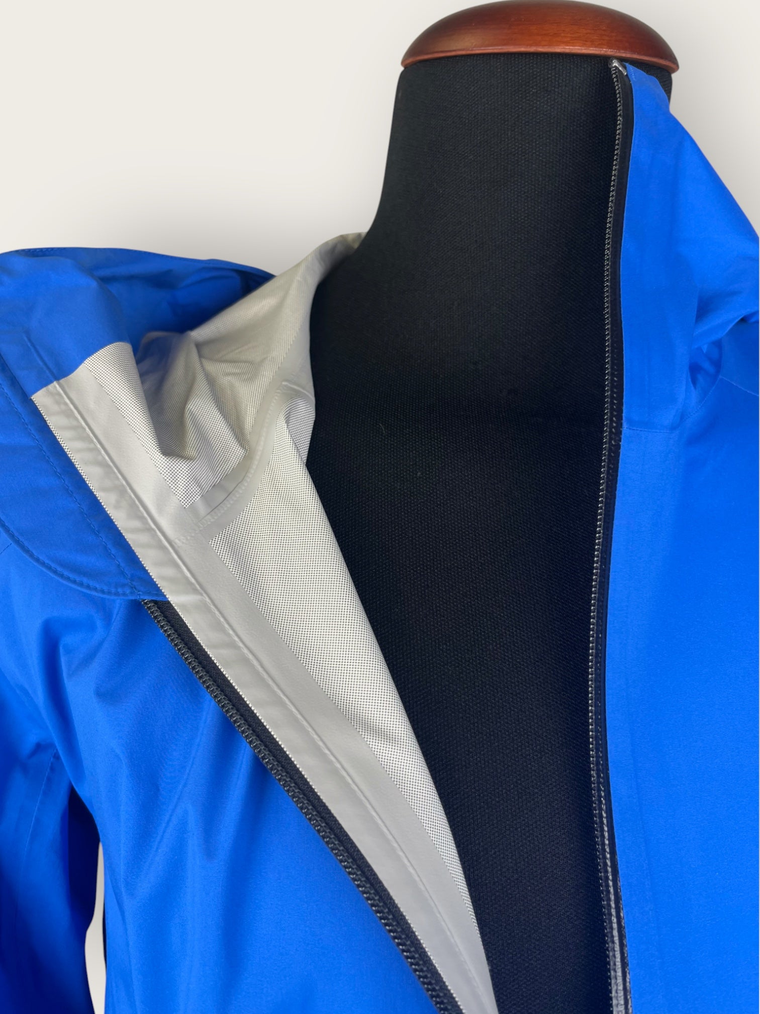 Black Diamond 3-layer hardshell jacket (M)