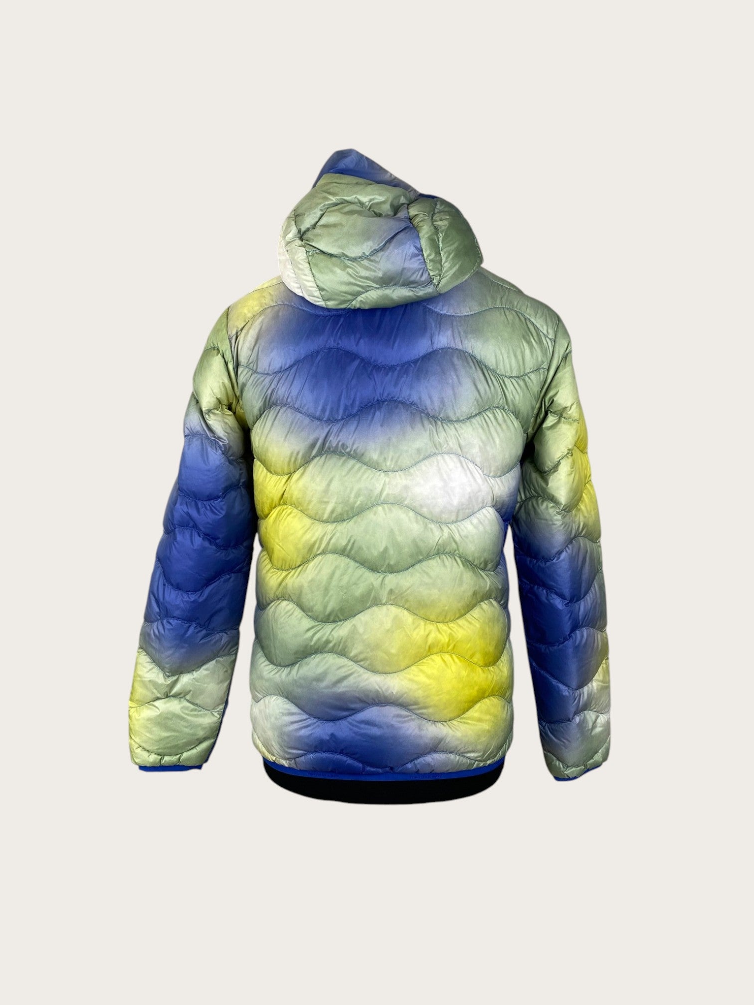 Peak Performance AOP Helium Daunenjacke (XS)