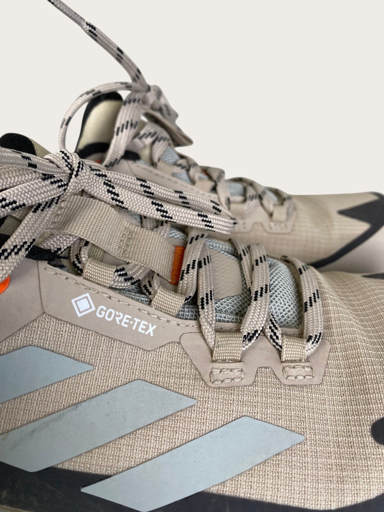Adidas Terrex Free Hiker 2 GTX Wanderschuhe tief (40.5)