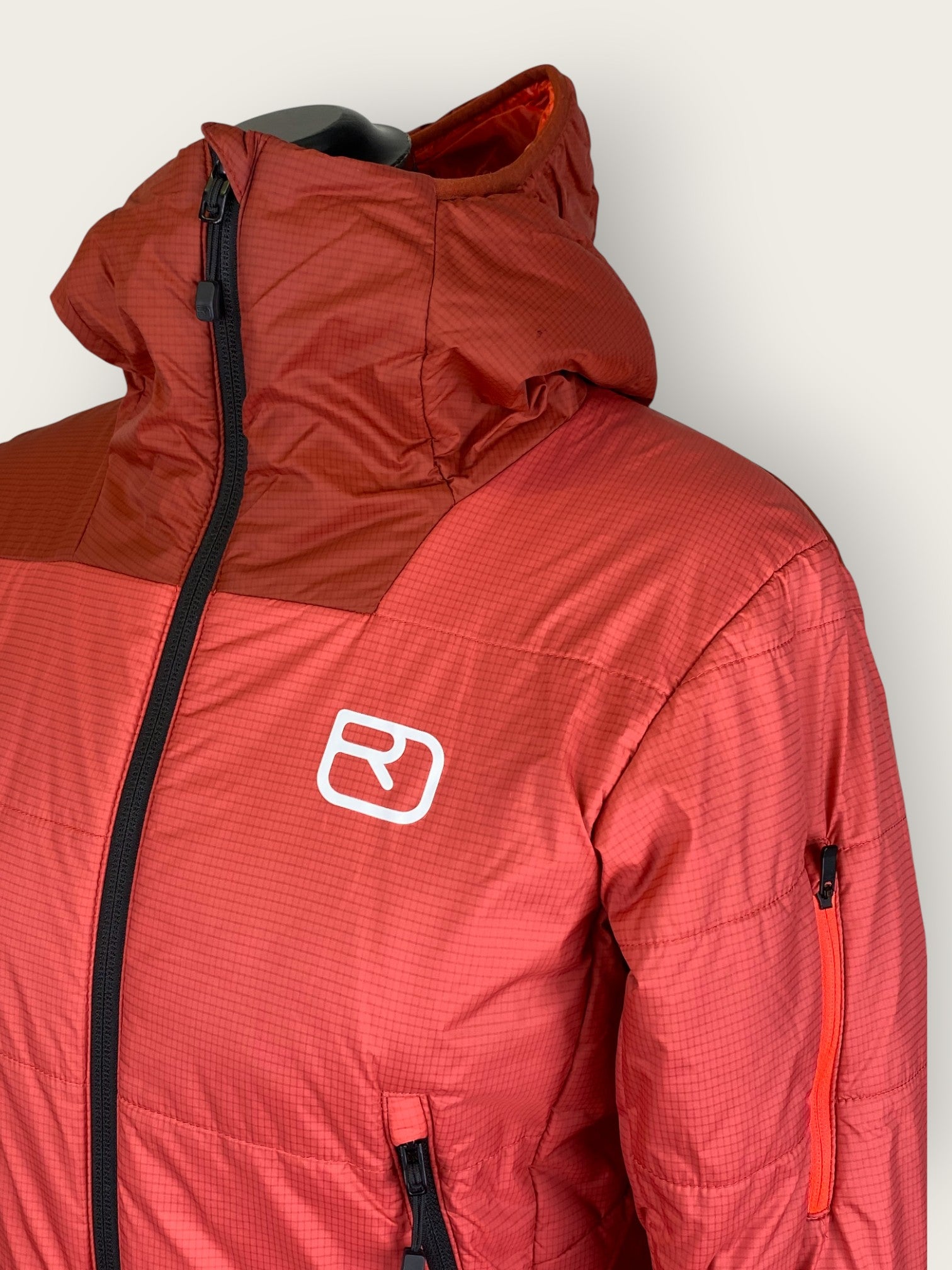 Template W Insulation Jacket 