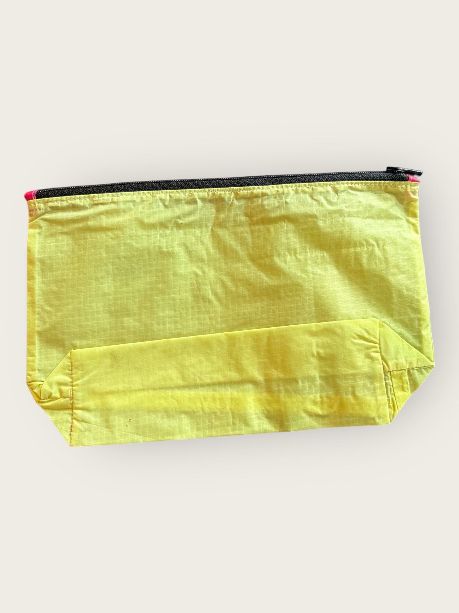 Upcycling Necessaire gross