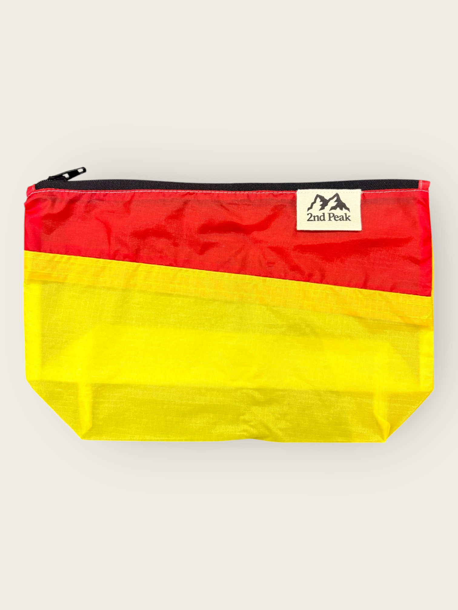 2nd Peak Necessaire gross