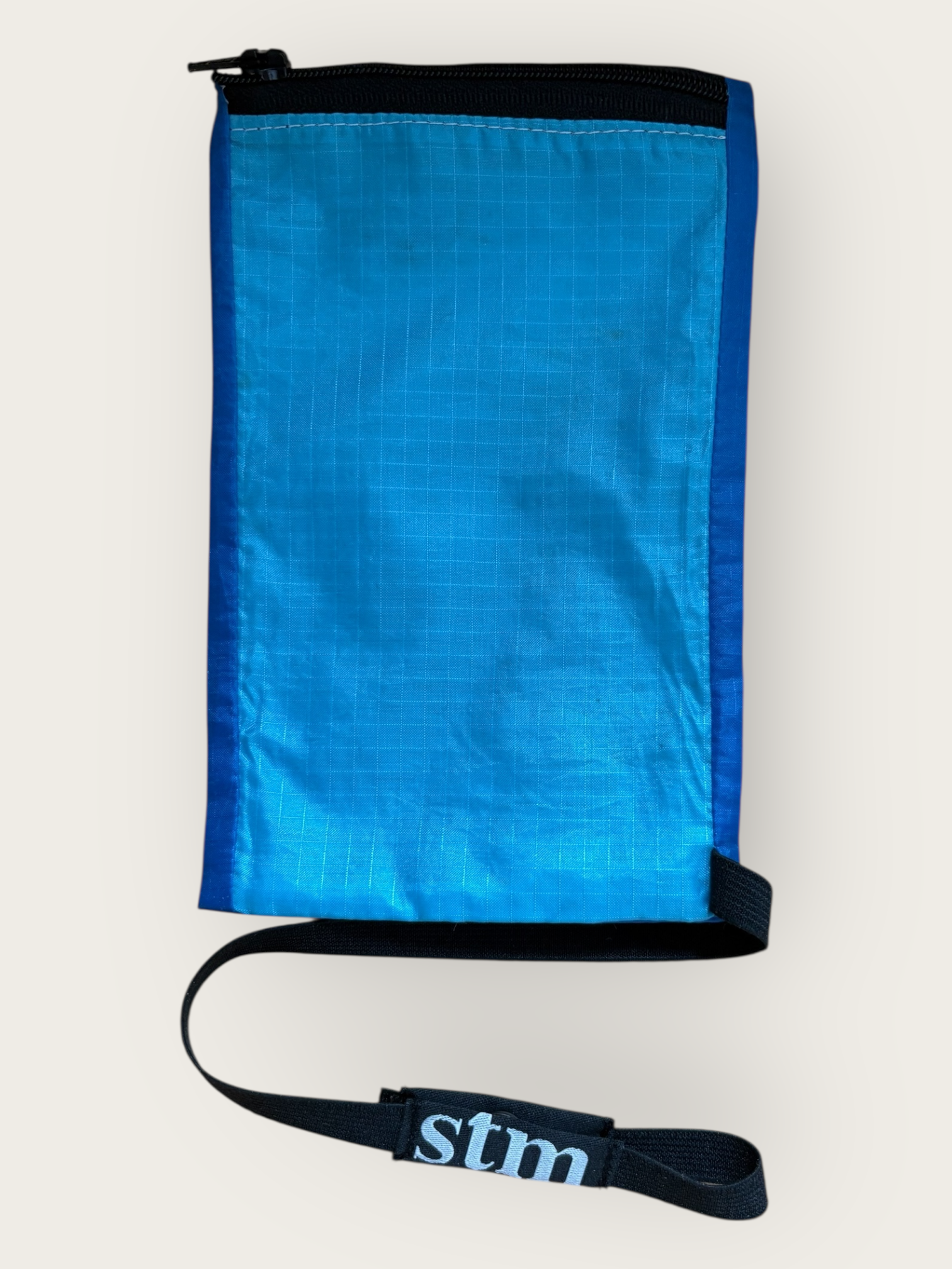 Upcycling Sunglasses Case by stm