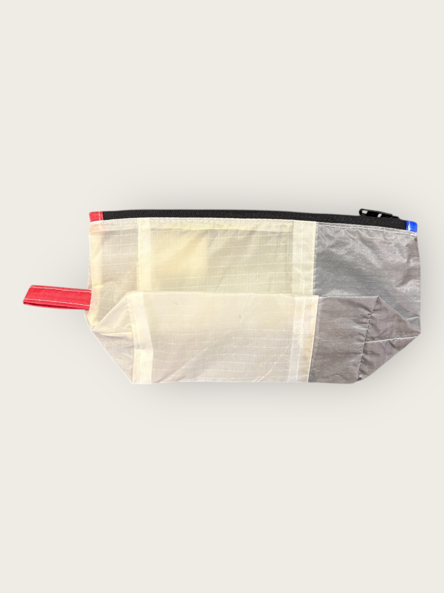 2nd Peak Necessaire klein