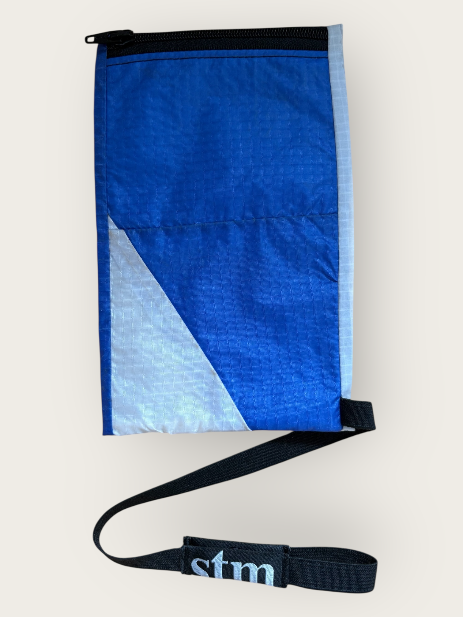 Upcycling Sunglasses Case by stm