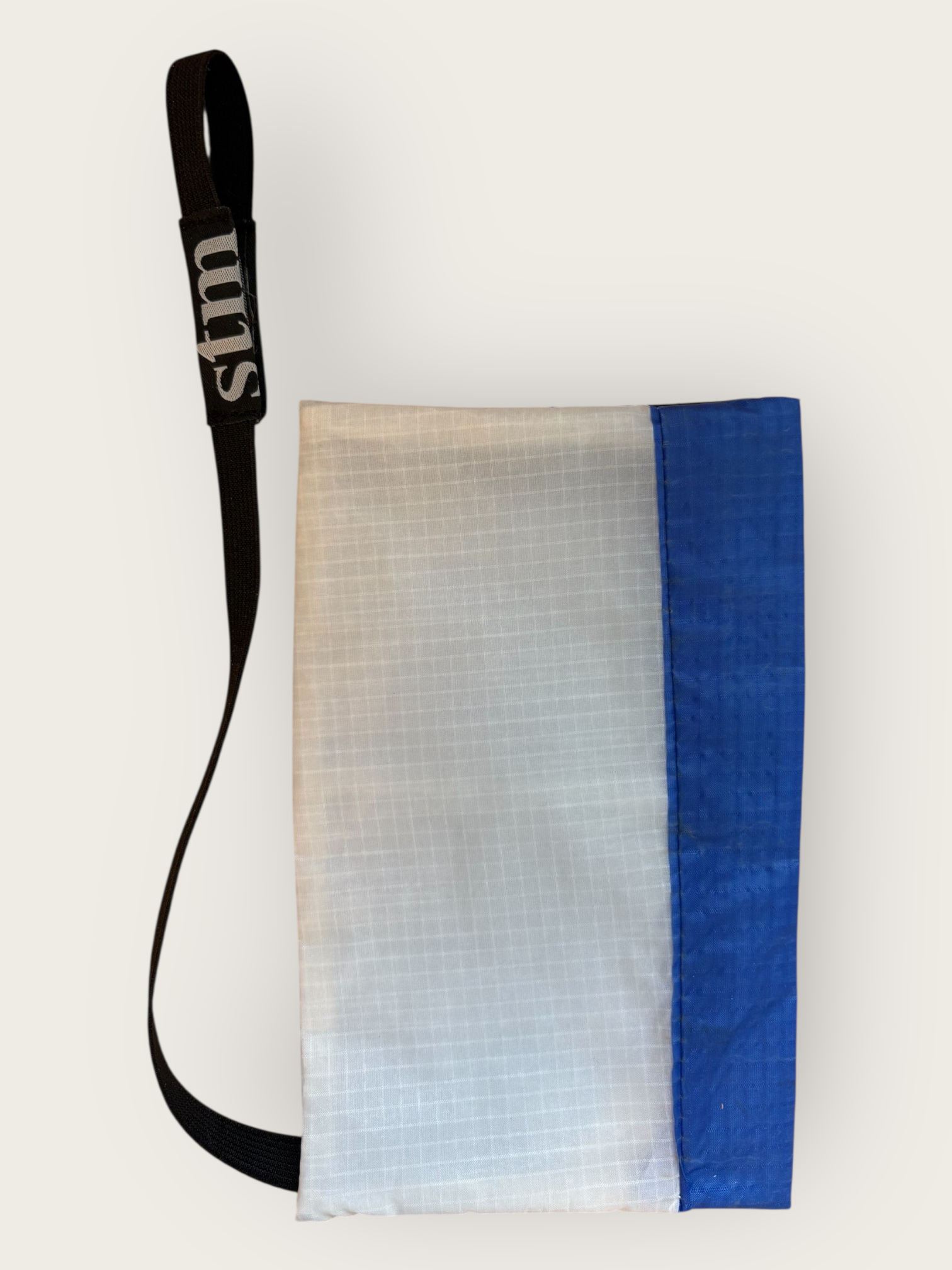 Upcycling Sunglasses Case by stm