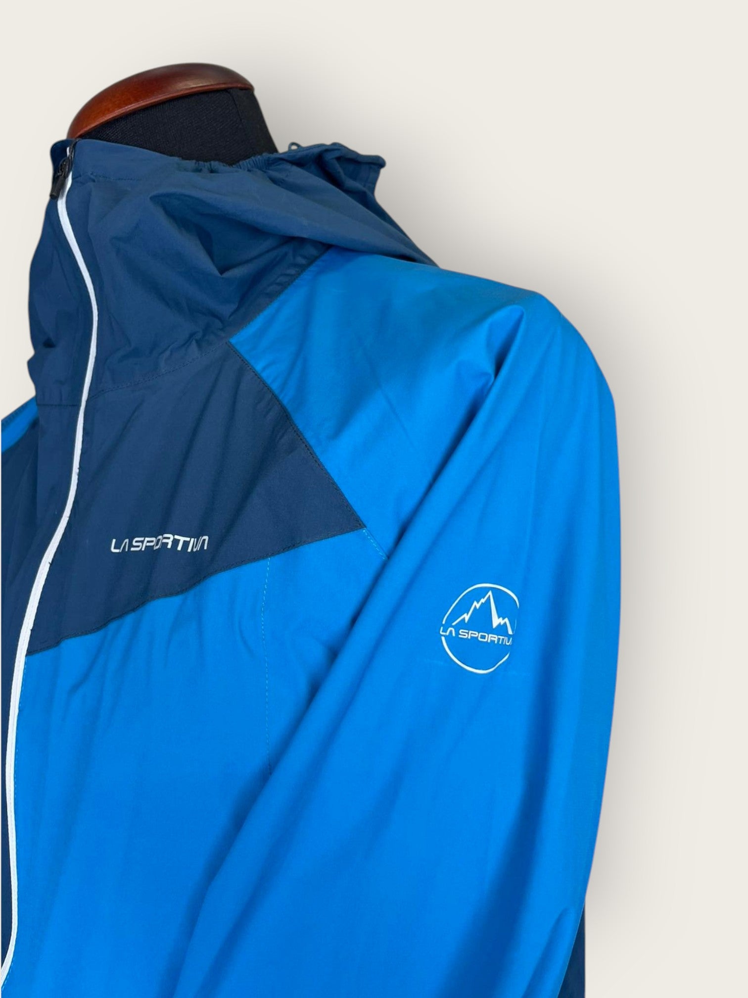 La Sportiva Windbreaker (XL)