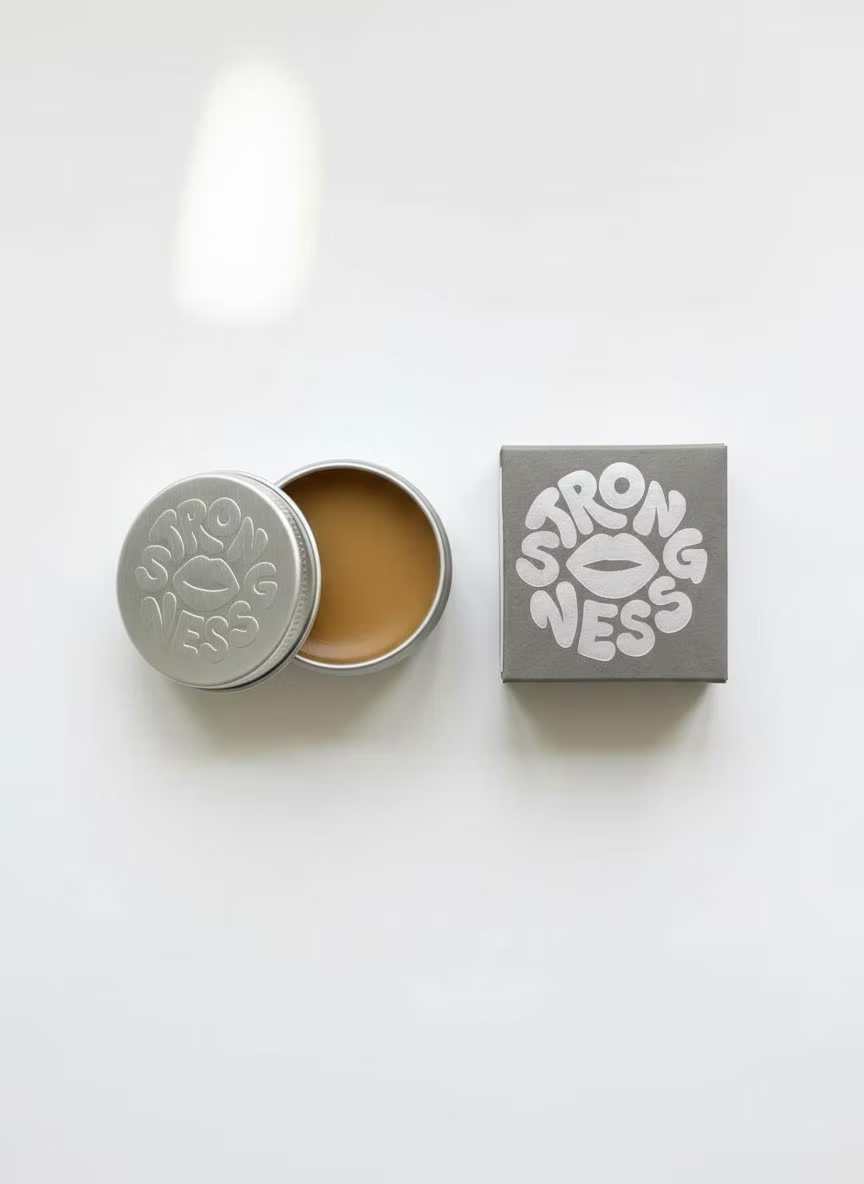 Strongness Lippenbalsam